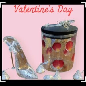 Valentine's Day Glass Pressed Floral With Acrylic High Heel Kisses, No Bracelet